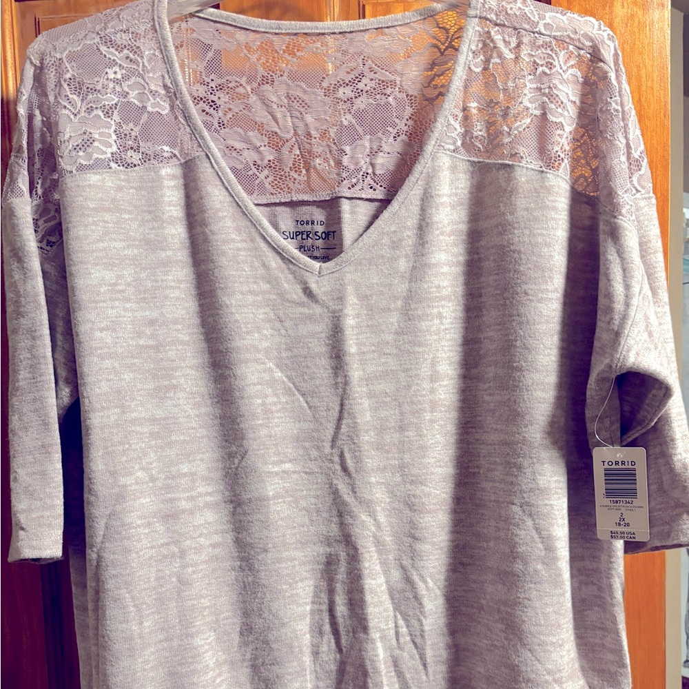 NWT Torrid, Size 2, purple soft dolman top, lace on shoulders front & back